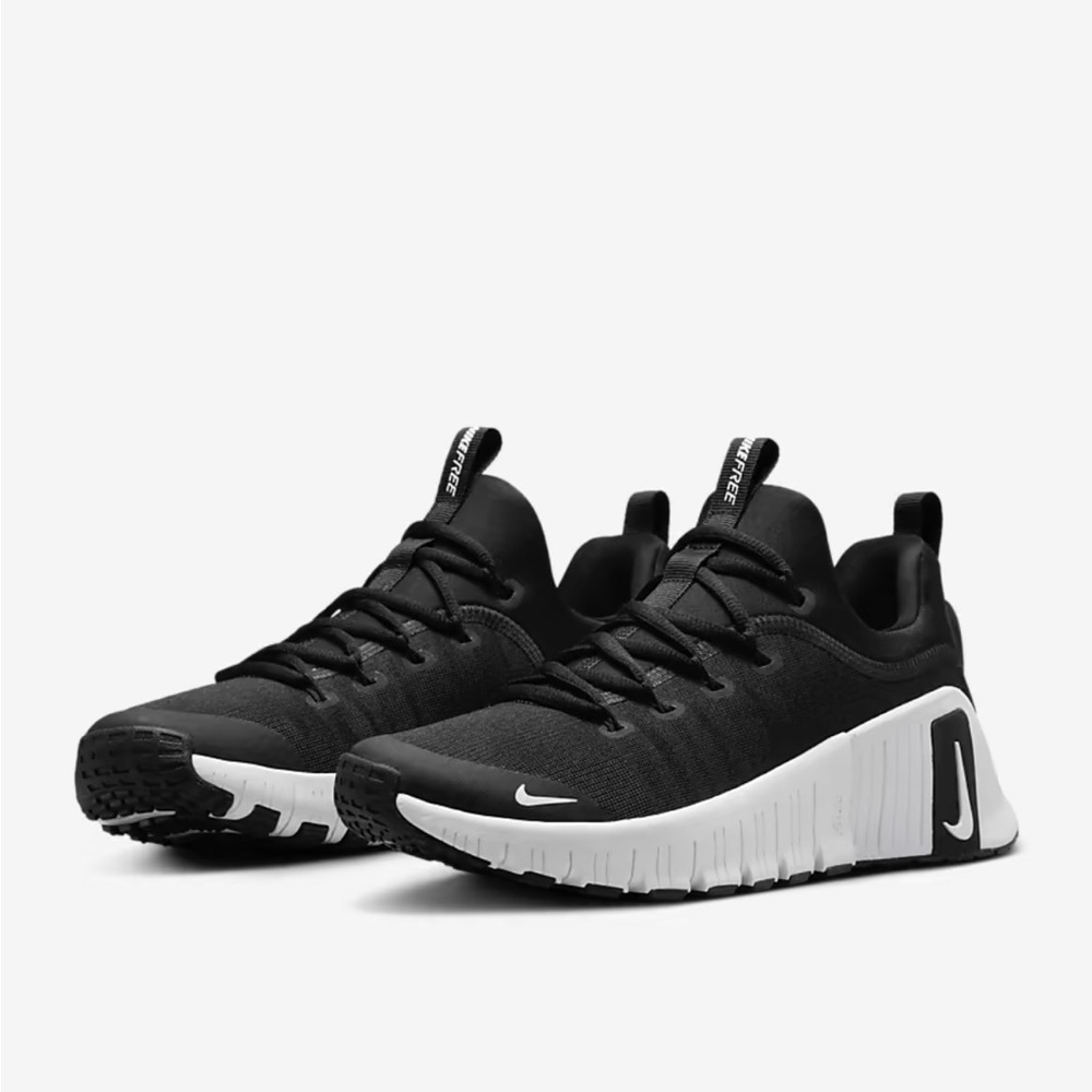 Nike Metcon 6 Black and White Athletic Sneakers